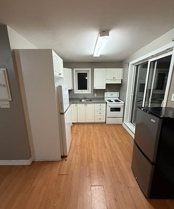 4th image of 119 Daly Ave #A7