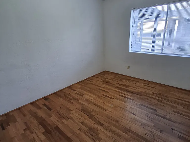 309 Marie St — Photo 19