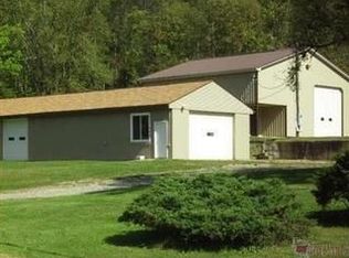 7643 State Route 800 SE, Uhrichsville, OH 44683