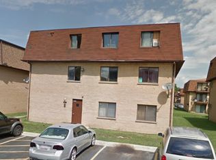 119 Gerry Steven Ct, Bensenville, IL 60106