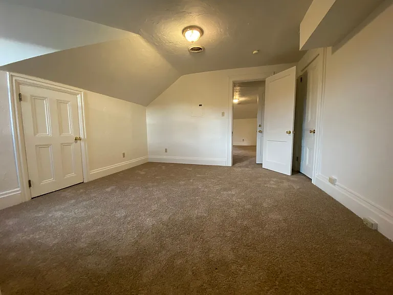 521 Isabella St — Photo 12