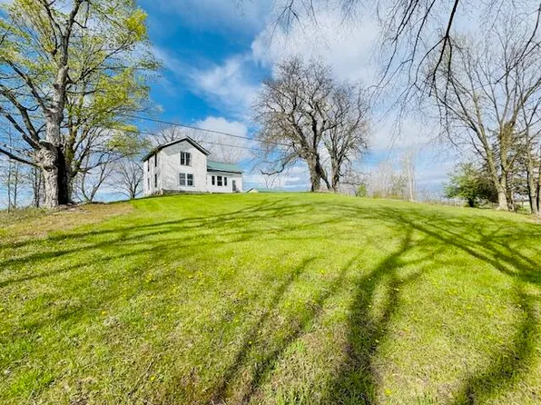 6828 W Clarksville Rd, Clarksville, MI 48815