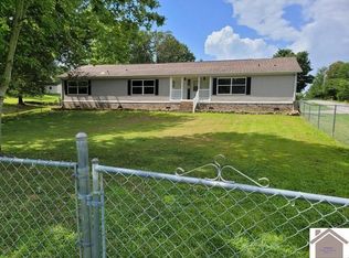 810 Hawkeye Rd, Gilbertsville, KY 42044