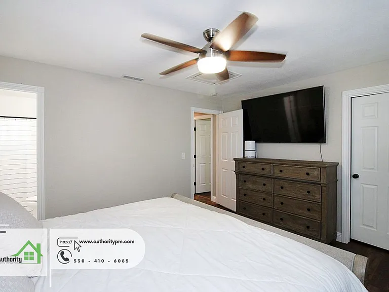 1437 Mariposa Ct — Photo 19