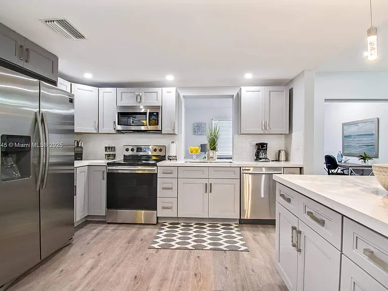 1305 Funston St — Photo 26