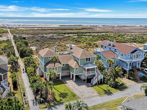 3rd image of 725 Sea Dragon Ln