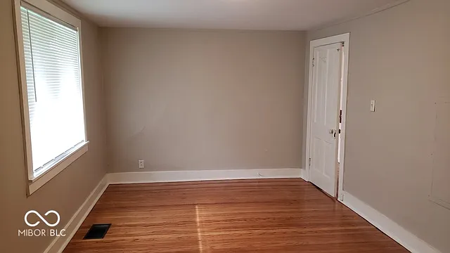 727 W Washington St — Photo 14