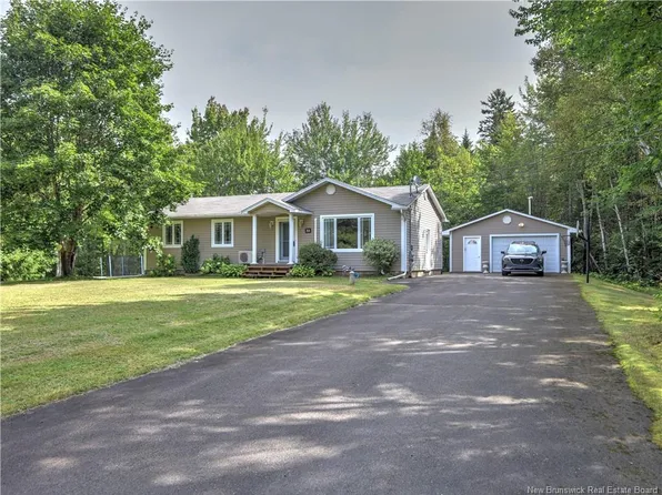 32 Menzies Dr, Hanwell, NB E3C 1M6