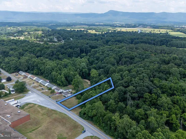 9 Stoney Brook Ln, Luray, VA 22835