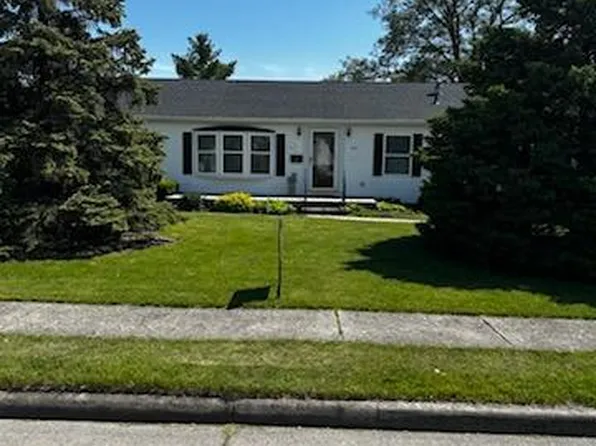 403 Washington St, Wapakoneta, OH 45895