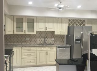 31 Stonehenge Cir APT 3, Baltimore, MD 21208