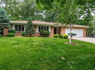 111 Southmoreland Pl, Decatur, IL 62521