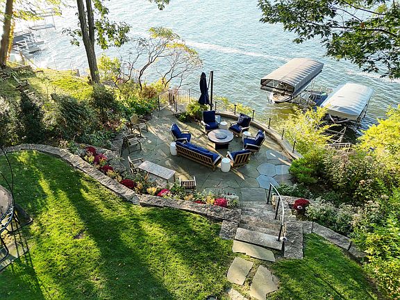 5th image of 3414 Lake Mendota Dr