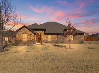 1108 Steamboat Dr, Hewitt, TX 76643