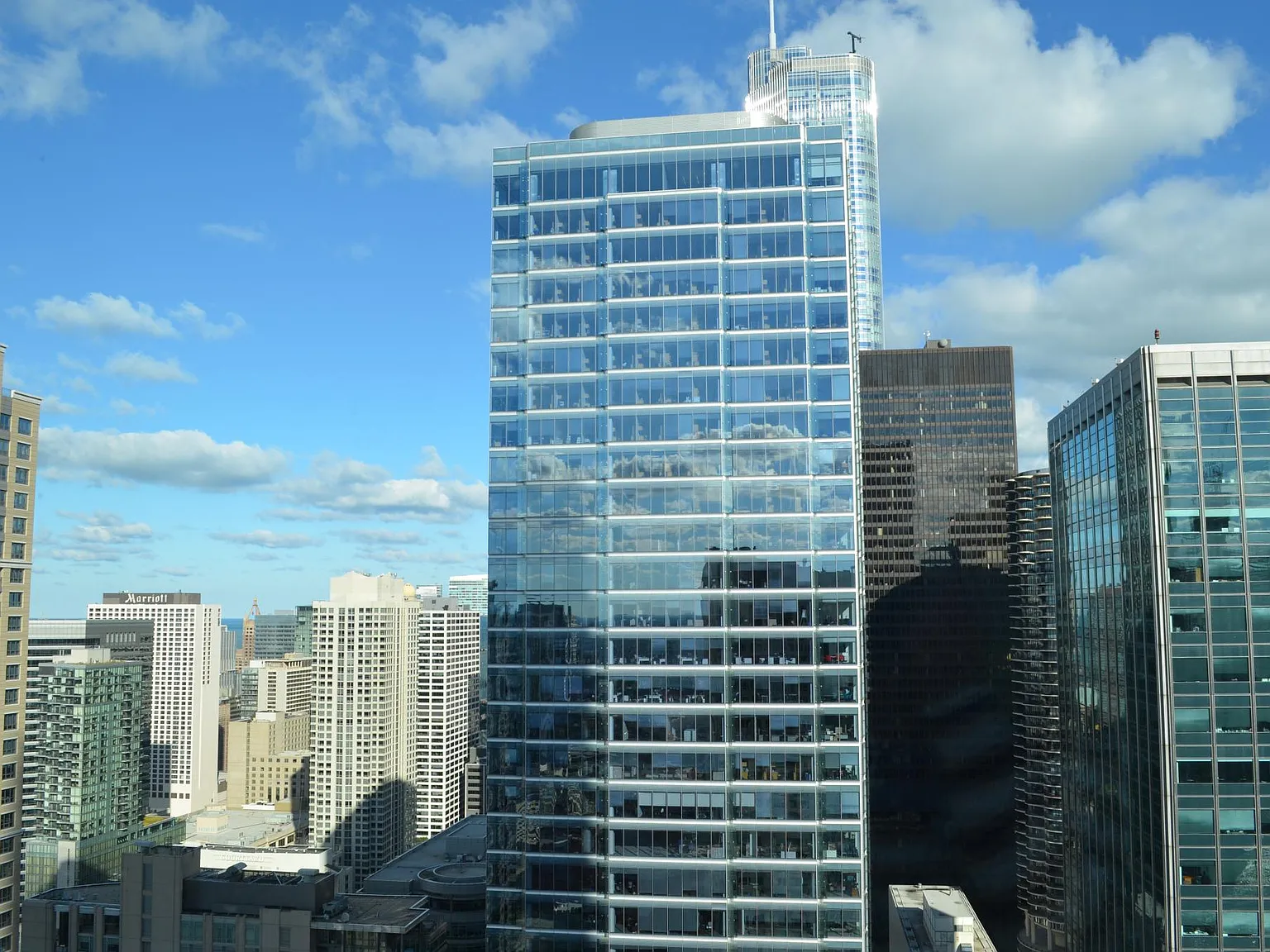 2 bed, 1320 sqft, $4,300 — Photo 4