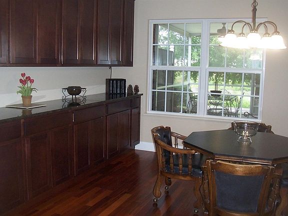 5th image of 234 River Garden Ct