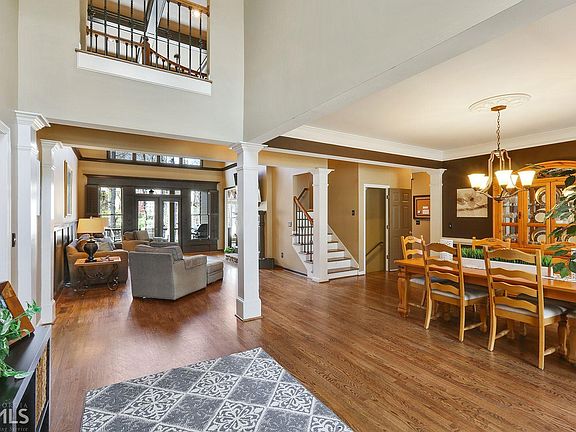 3rd image of 10763 Glenleigh Dr