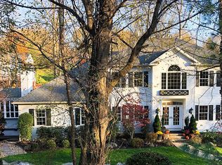 111 Fineview Dr, Mcmurray, PA