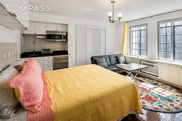 Rented by Compass | media 11