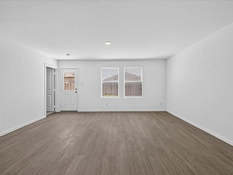 1314 Lady Yoli St — Photo 8