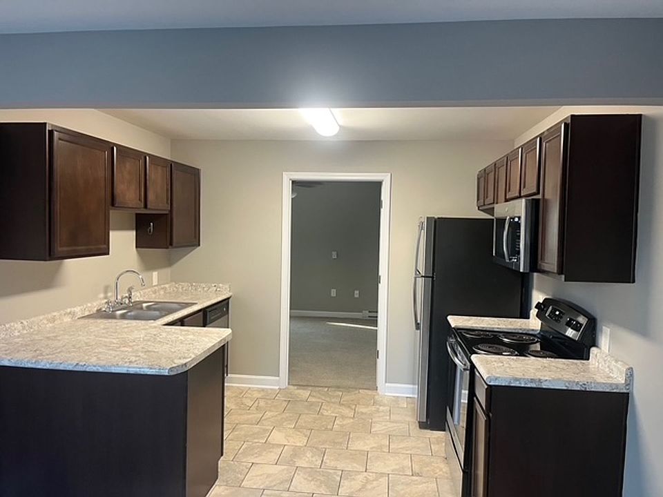 1st image of 412 Southern Cross Dr #11
