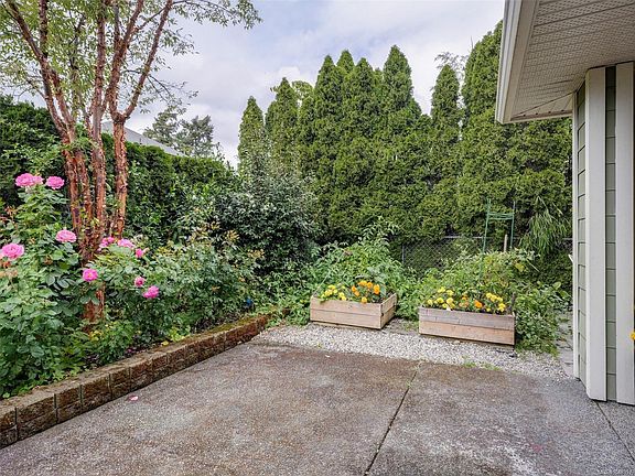 2nd image of 2923 Phipps Rd #102