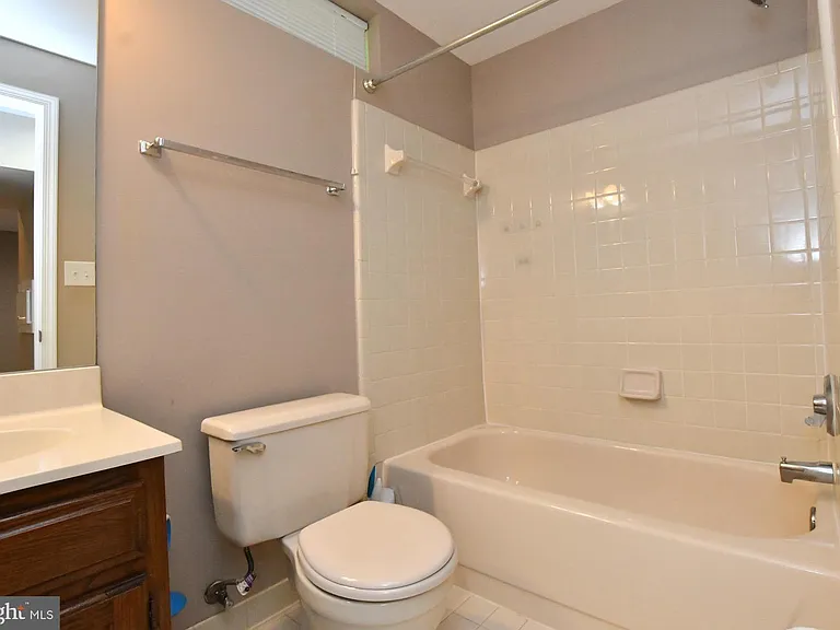 350 Copperfield Ln — Photo 15