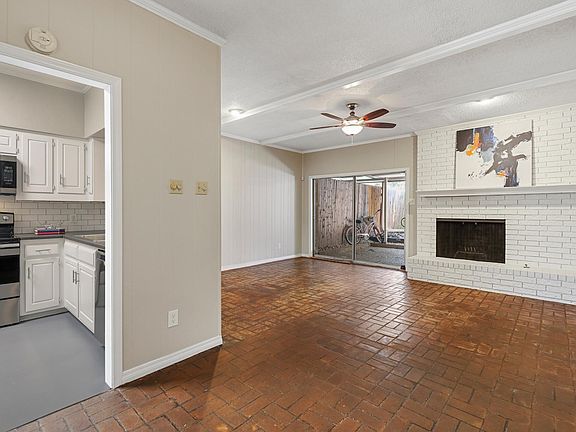 4th image of 7318A Woodthrush Dr