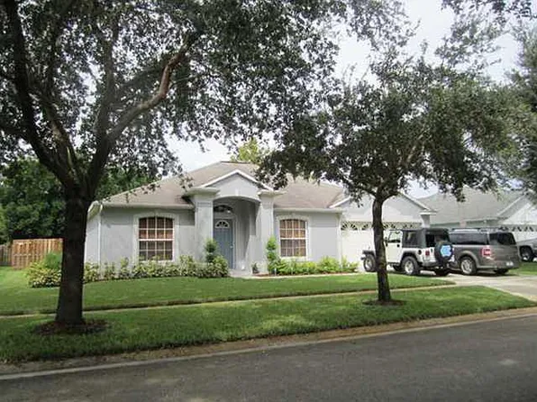 8291 Sandpine Cir, Port Saint Lucie, FL 34952
