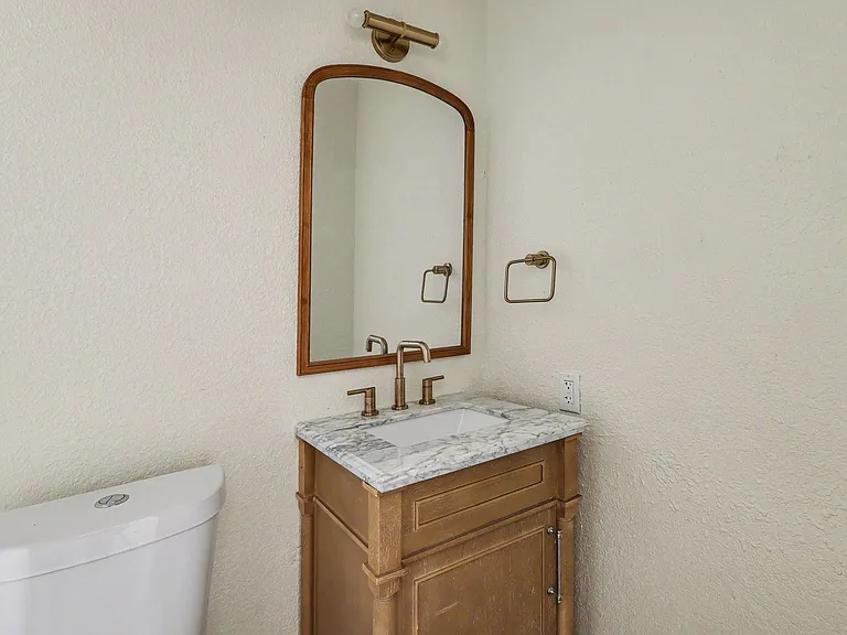 2430 Summer Spring Dr — Photo 7