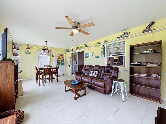 3rd image of 8221 PALENCIA DRIVE