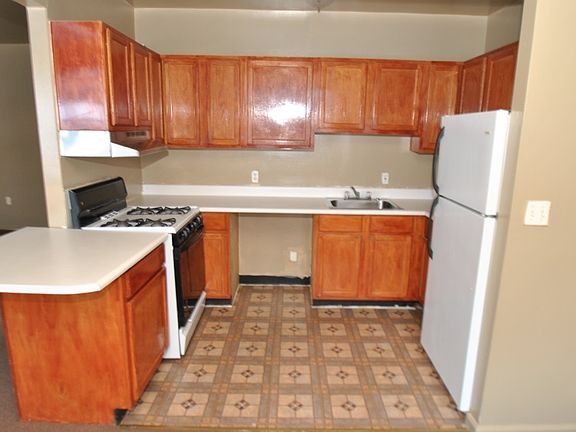 3rd image of 741 E 181st St #3