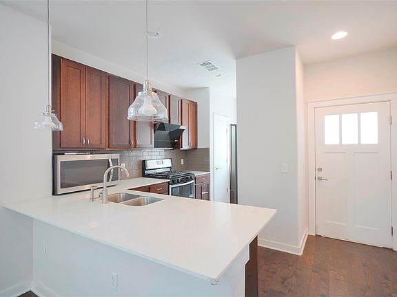 4th image of 8945 Parker Ranch Cir #A