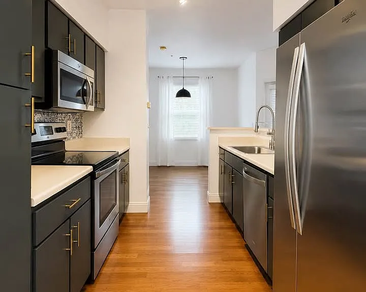 1910 E Palm Ave #8222 — Photo 6