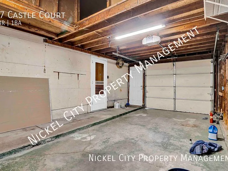 47 Castle Ct — Photo 25