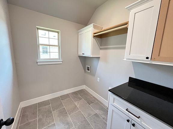 5th image of 2306 N Kathryn Ln