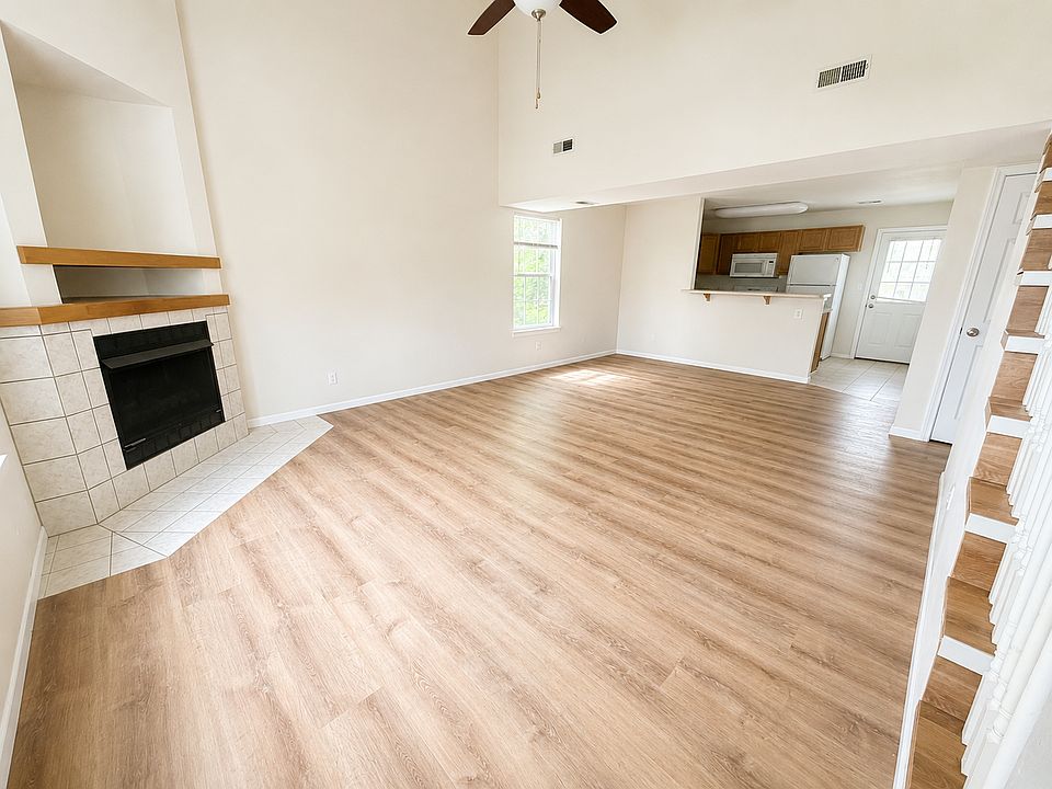 1st image of 3306-3308 Dove Dr