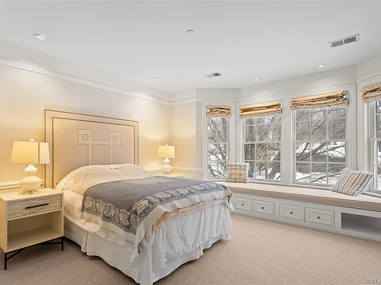 1 Augusta Ct — Photo 14