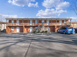 Savannah Square, Louisville, KY 40258