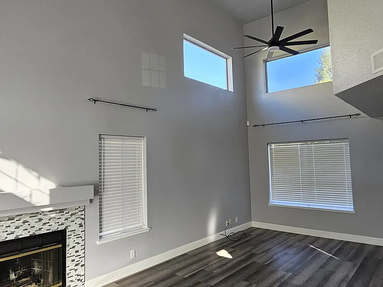 8409 Thornbury Dr — Photo 6