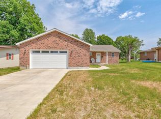 13 Marian St, Sainte Genevieve, MO 63670