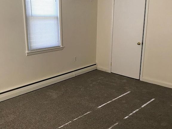 4th image of 5 Kenwood Ave #1