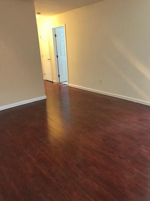 1st image of 10 E Los Felis Ave #10