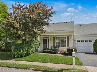 89 Greenlawns Dr, Lakewood, NJ 08701