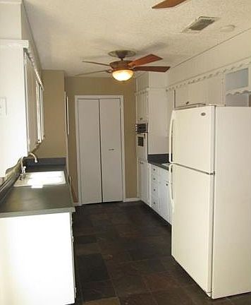 4th image of 528 Navajo Dr