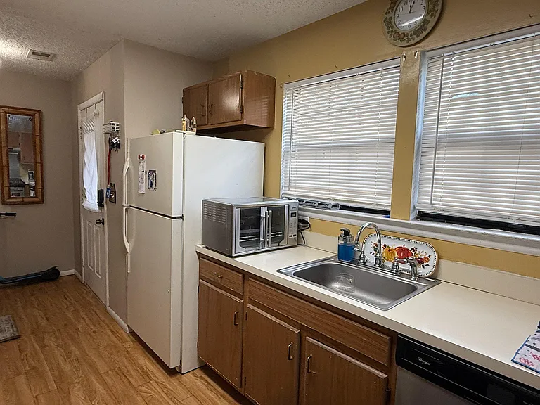 187 Azalea Cir — Photo 5