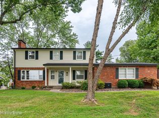 1702 Woodland Rd, New Albany, IN 47150