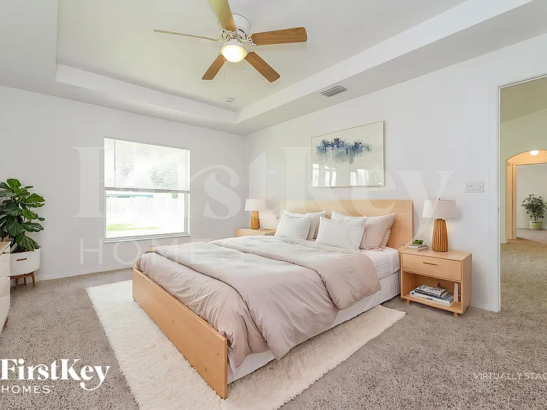 2831 SE Hutchings Ave — Photo 10