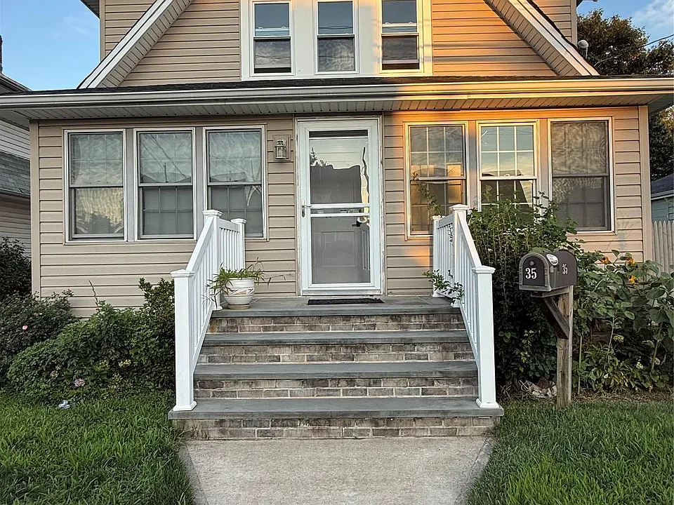 35 S Franklin Ave