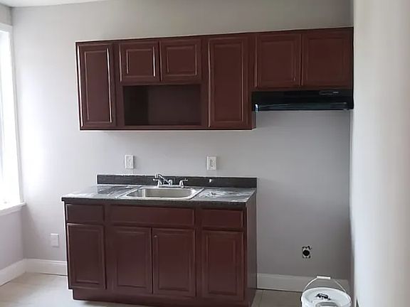 2nd image of 4936 N 17th St